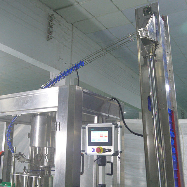 Plastic Packaging 8-Head Gear Pump Filling Machine for 2000 Bottles/Hour Sunflower Oil