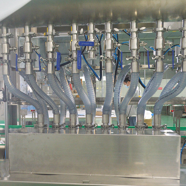 Air pressure 0.6-0.8Mpa Cooking Oil Filling and Labeling Machine with 3 Capping Heads