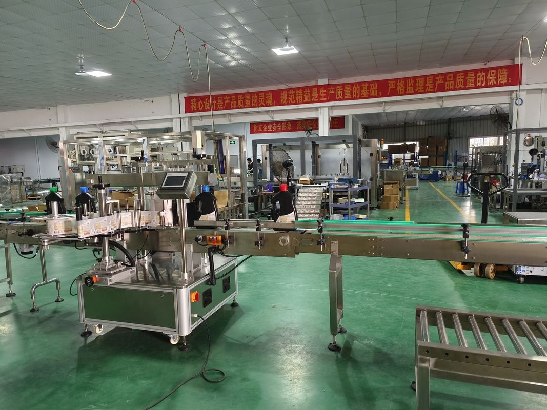 25KW Shampoo Laundry Detergent Production Line with Double Side Labeling and Capping