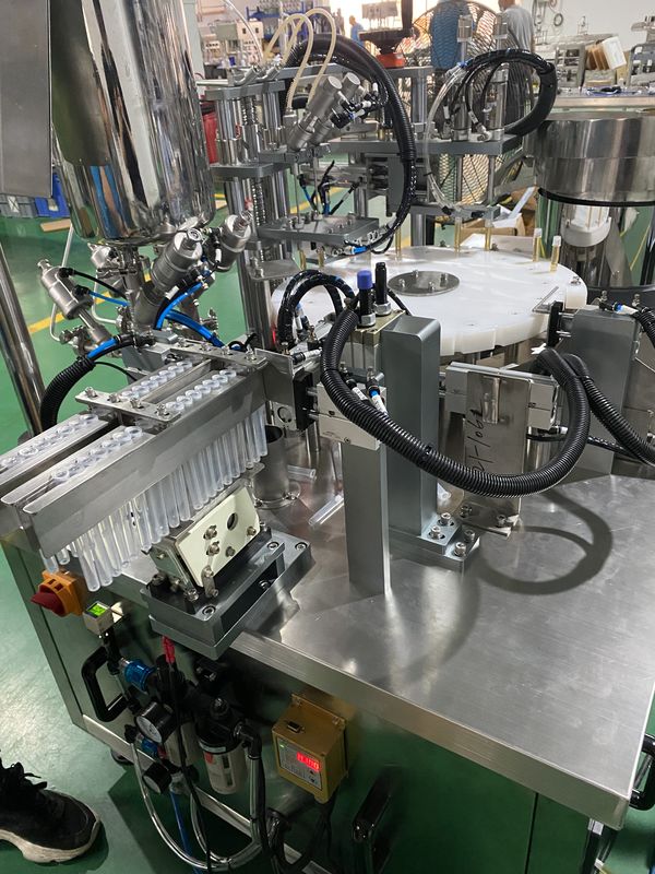 Fully Automated Chuck Filling Gland Integrated Machine for Gel Filling 1-10ml Capacity