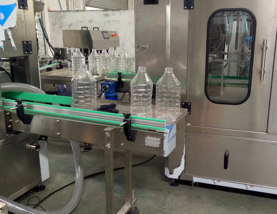 Advanced Liquid Filling Packaging Machine for Edible Oil in Food and Beverage Industry