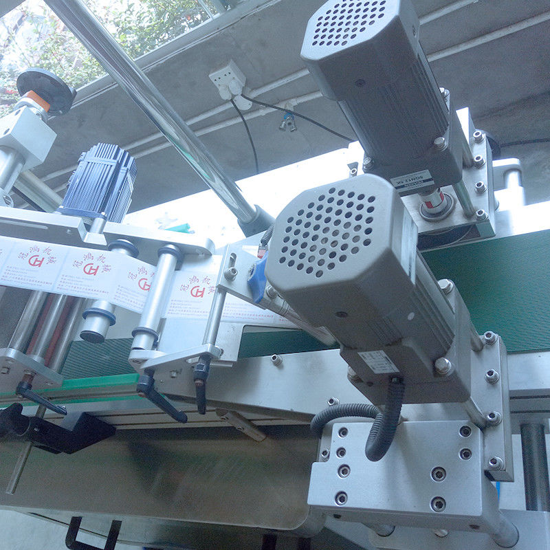 High Productivity Flat Surface Labeling Machine with Program Control PLC Touch Screen