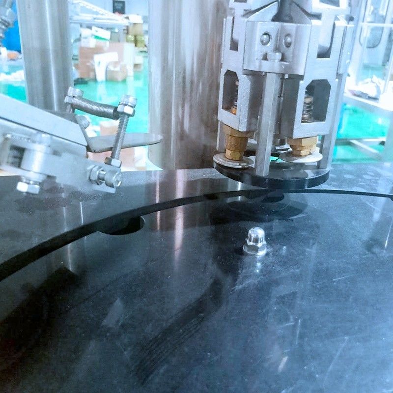 Wine/Liquor/Liquid Glass Bottle Metal Lids Capping Machine with Motor Core Components